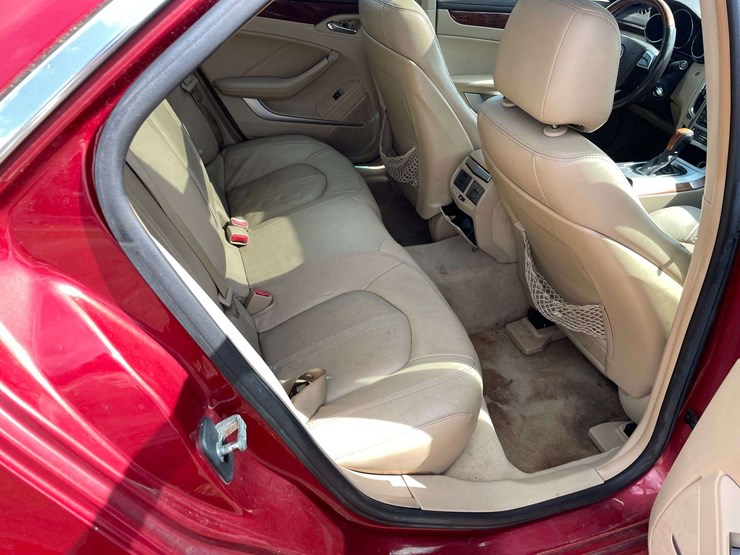 2008-cadillac-cts-4-door-sedan-(240,710-miles)-image-15