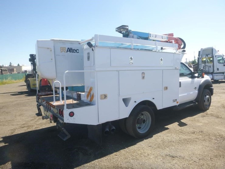 2013-ford-f550-image-3