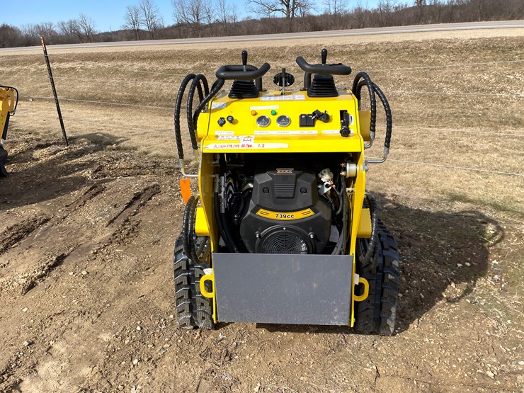 #213-•-landhonor-mini-skid-steer-loader-image-5