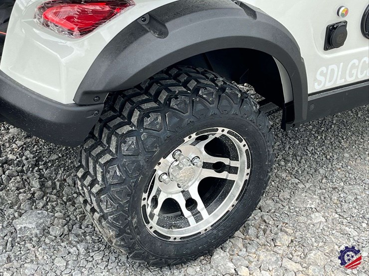 2025-sdlanch-sdlgc80-4-seat-electric-golf-cart-image-9