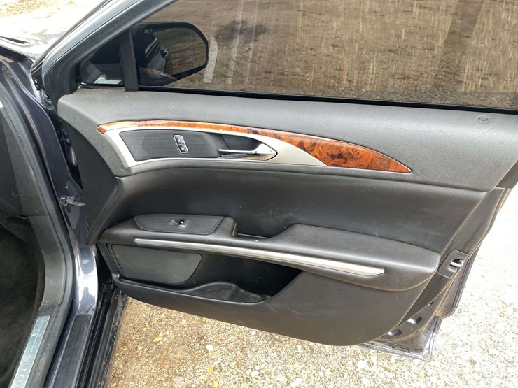 2013-lincoln-mkz-4-door-sedan-(219,487-miles)-image-17