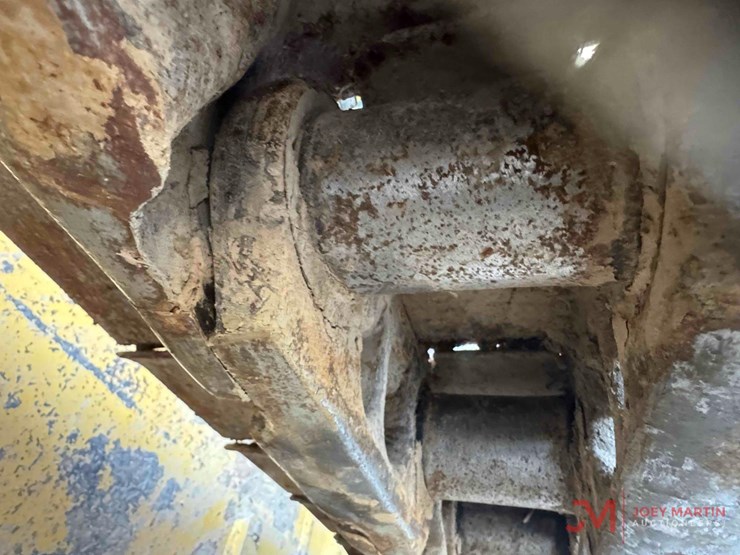 komatsu-d61-image-16