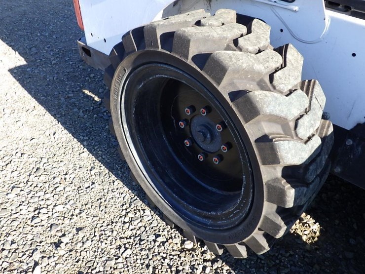 2020-bobcat-s550-image-19