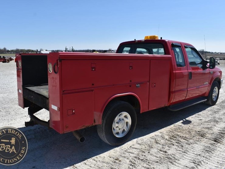 2003-ford-f250-xl-image-10