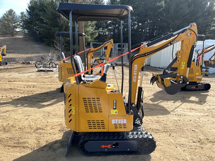 #1035-•-new-ats-rt15r-mini-excavator-image-4