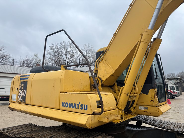 2001-komatsu-pc200-lc-image-15