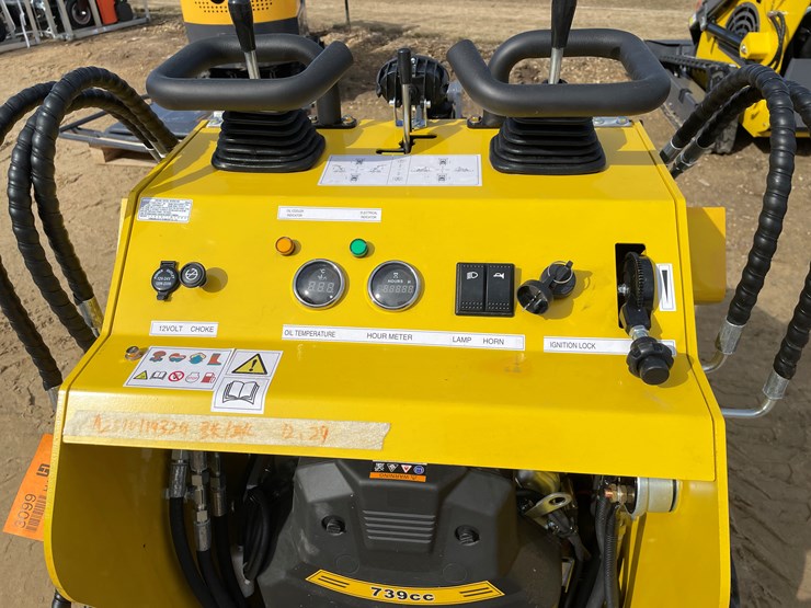 #212-•-landhonor-mini-skid-steer-loader-image-12