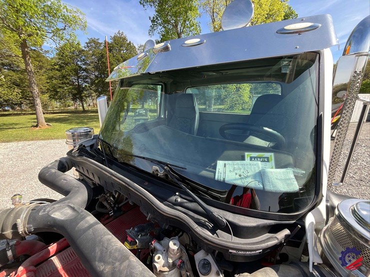 2024-international-hx520-image-69