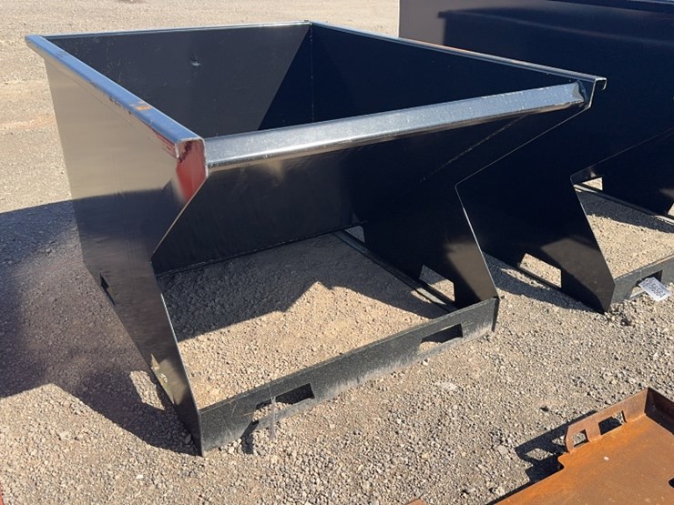 #1059-•-medium-skid-steer/-forklift-dumpster-image-1