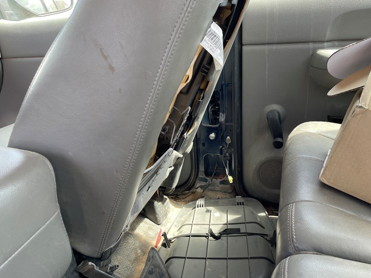 2009-chevrolet-2500-image-45