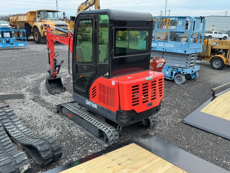 #2052-•-2024-agt-qnt50r-mini-excavator-image-10