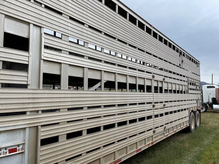 #4008-•-1978-barrett-cattle-trailer-(az-title)-image-10