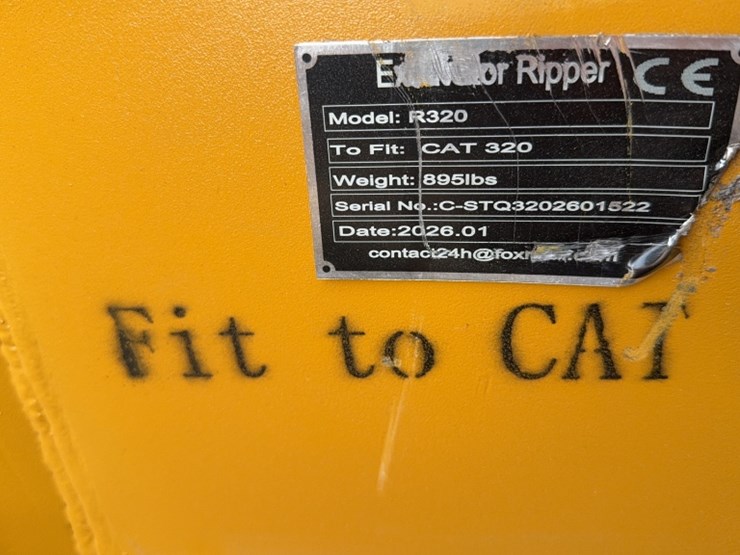 caterpillar-320-image-4