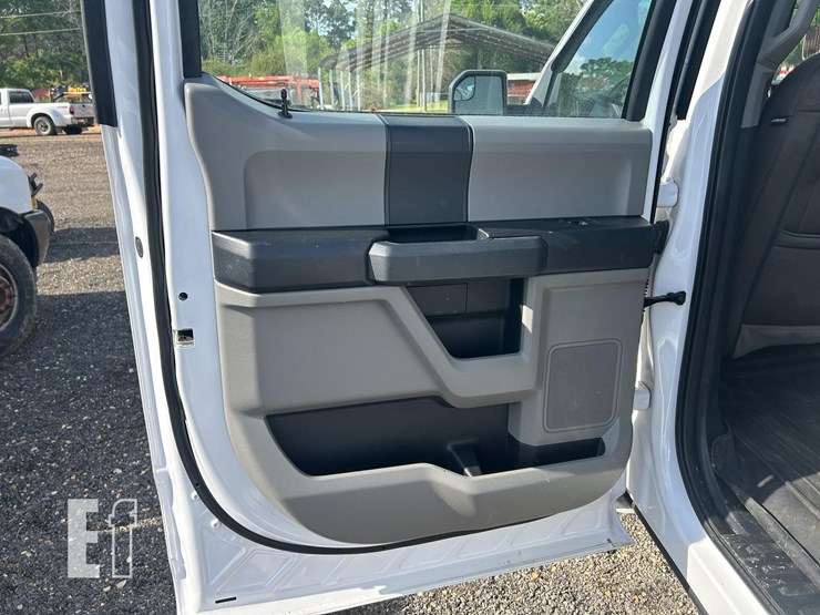 2019-ford-f150-image-12