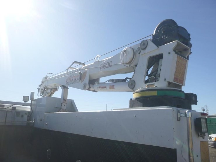 2015-ford-f550-image-13