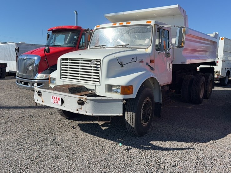 1998-international-4900-image-1