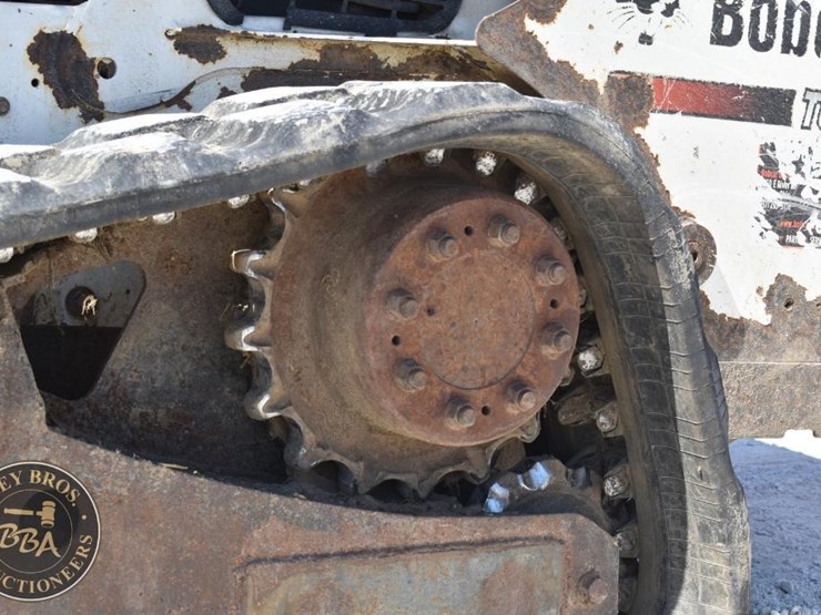 2013-bobcat-t650-image-21