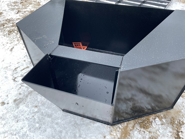 #2021-•-skid-steer-mount-concrete-bucket-image-10