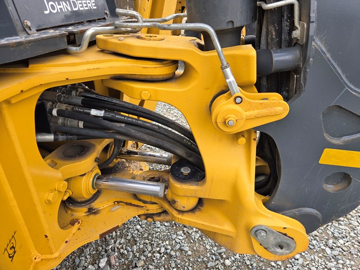 deere-310sl-hl-image-32