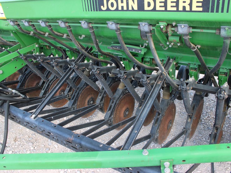 john-deere-450-image-17