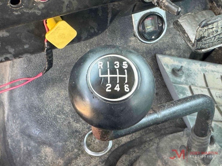 2003-ford-f750-xl-image-21