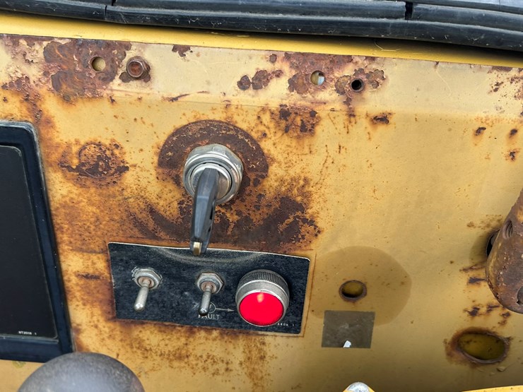 caterpillar-615c-image-79