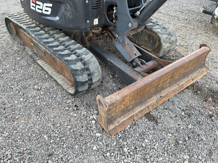 2020-bobcat-e26-image-7