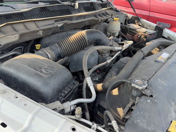 2015-dodge-1500-image-22