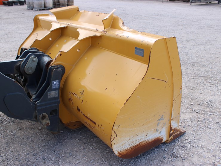 2021-deere-524p-image-97