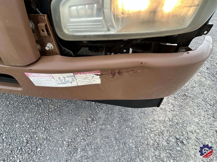 2013-ud-ud3300-s/a-garbage-truck-image-71