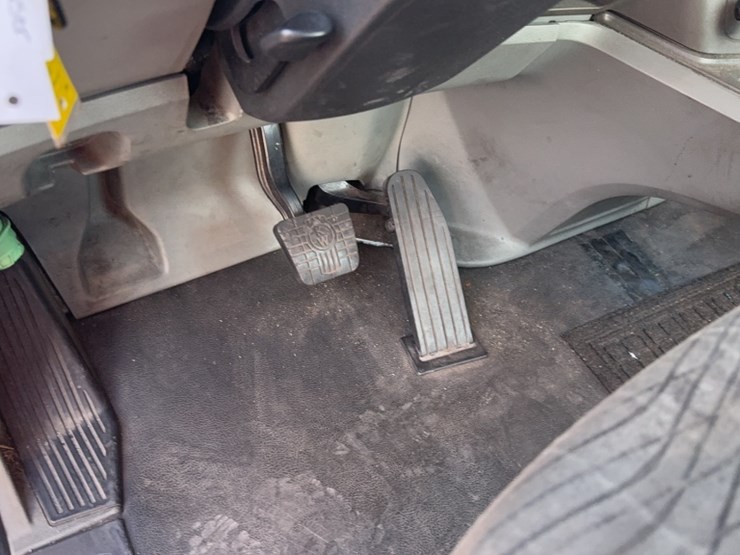 2019-kenworth-t680-image-18