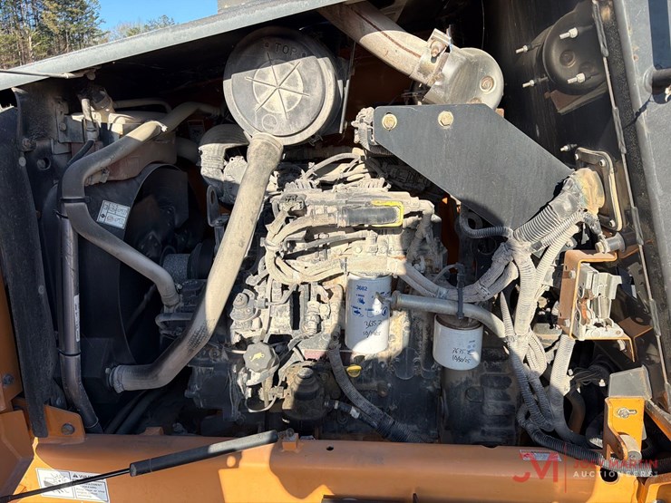 2018-case-586h-image-12