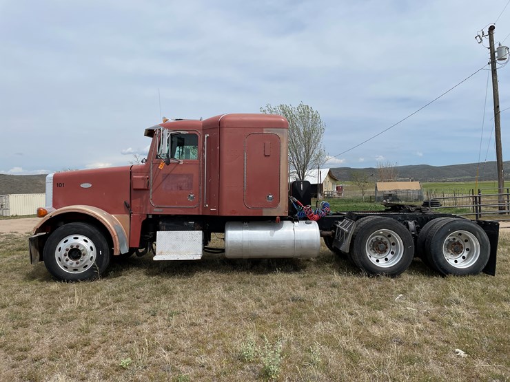 1998-peterbilt-378-image-2