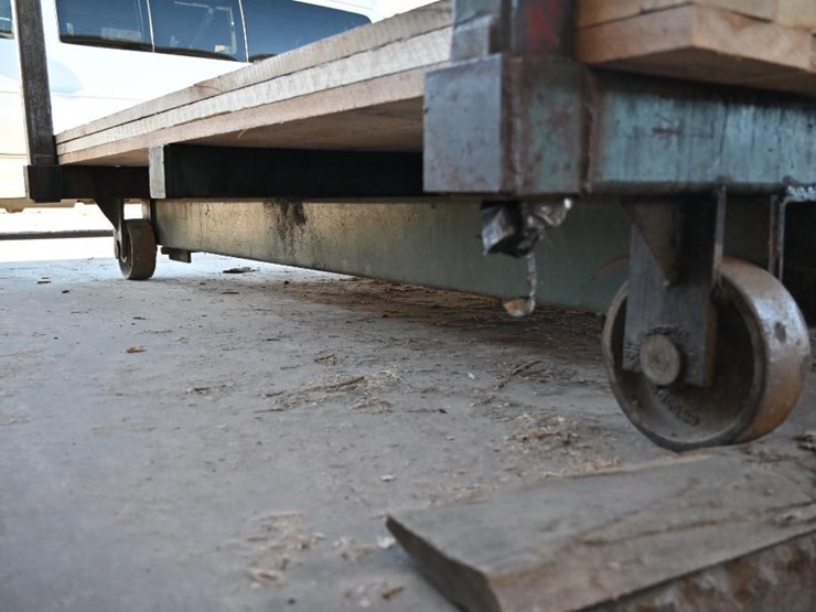 #175-•-lumber-carts-image-12