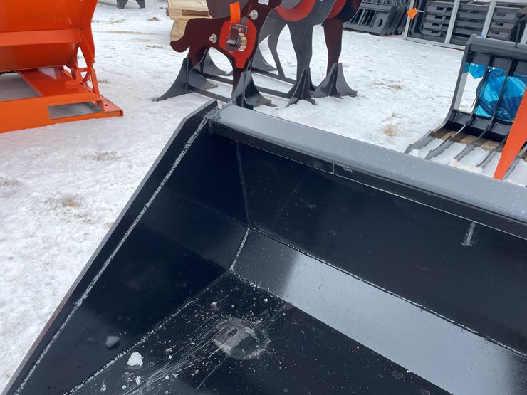 #2041-•-skid-steer-mount-78"-bucket-with-blade-image-10