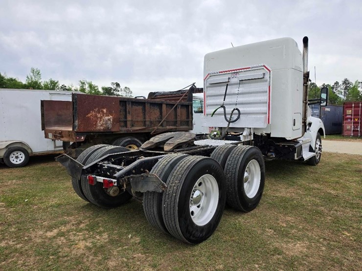 2018-kenworth-t880-image-4