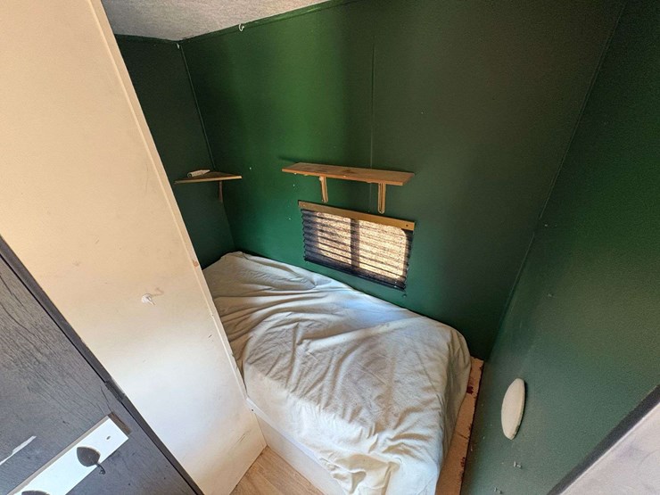 2021-keystone-hideout-travel-trailer-image-9