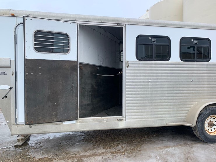 2003-exiss-sport-horse-trailer-image-17