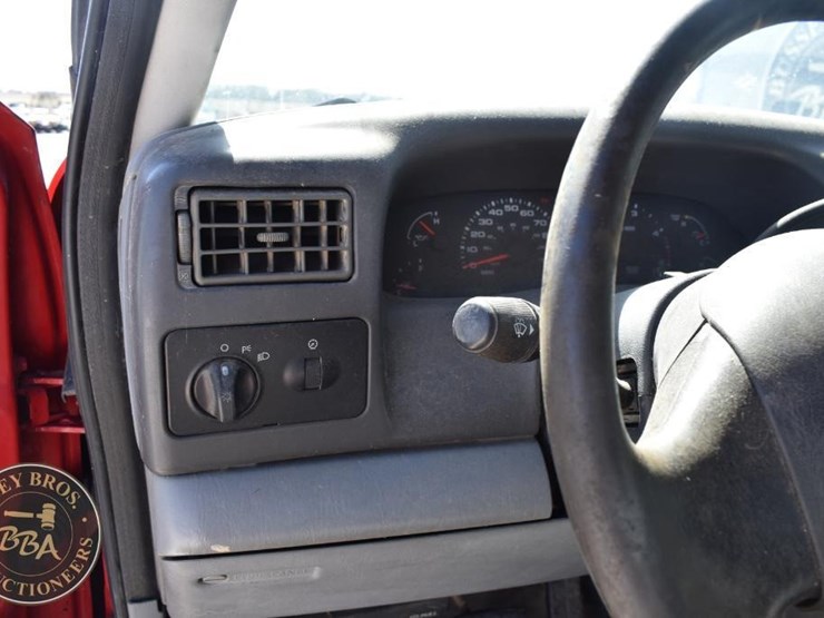 2003-ford-f250-xl-image-26