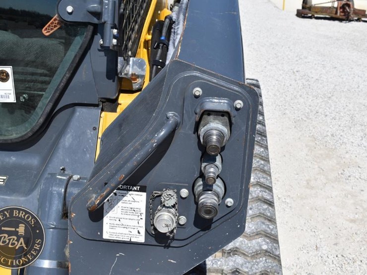 2020-deere-333g-image-19