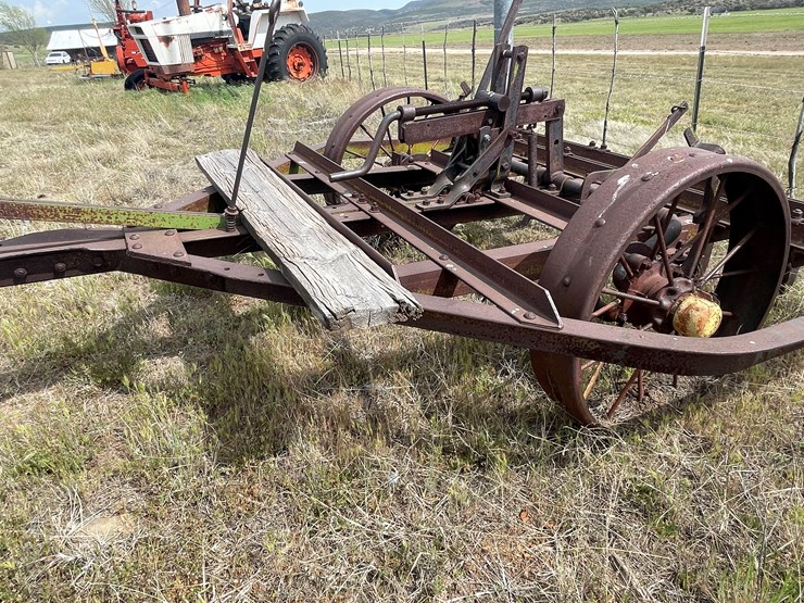 #4085-•-john-deere-steel-wheel-riper-image-4