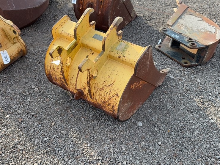 john-deere-32-image-3