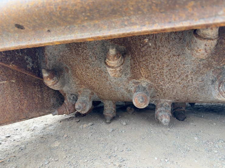 2011-caterpillar-pc210-cold-planer-image-7