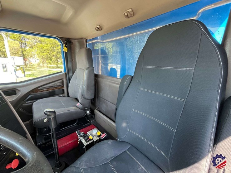 2018-international-hx620-image-75