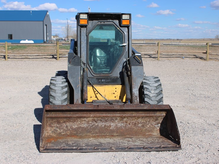 new-holland-ls190-image-8