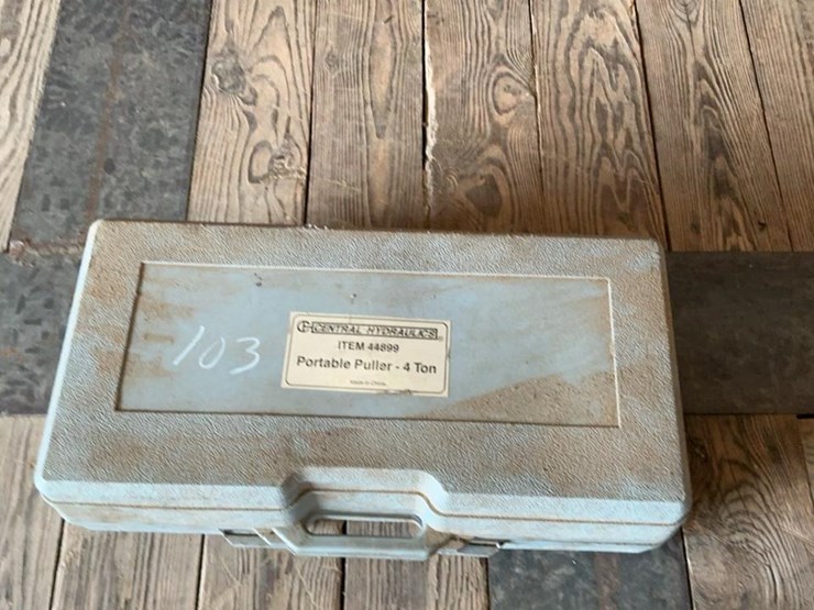 #103-•-central-hydraulics-portable-puller-image-1