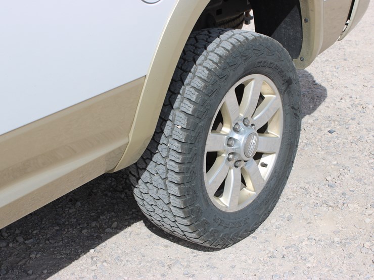 2015-ram-2500-laramie-longhorn-image-15