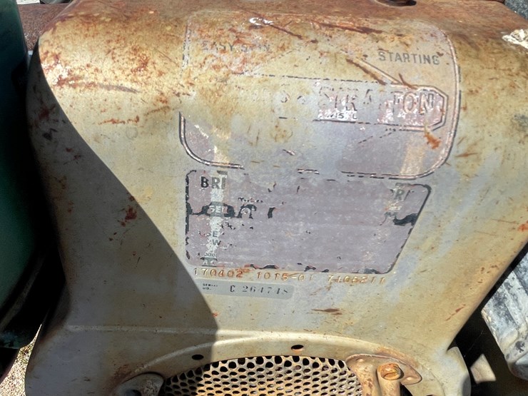 #4047-•-gas-powered-husky-air-compressor-image-6