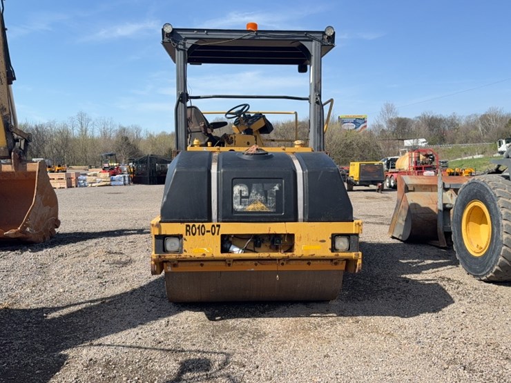 caterpillar-cb-534c-image-7