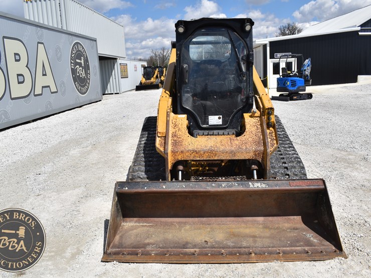 2020-caterpillar-289d3-image-57